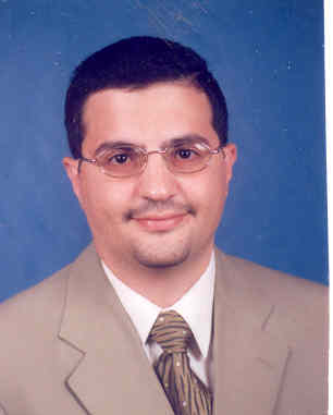 صورة قصي تيسير خلف القطب
