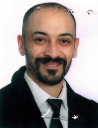 صورة محمد عارف عبد ربه الدروع