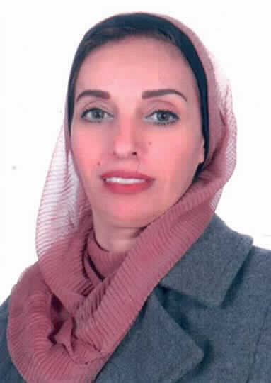 صورة جميله سليمان خلف الدروع