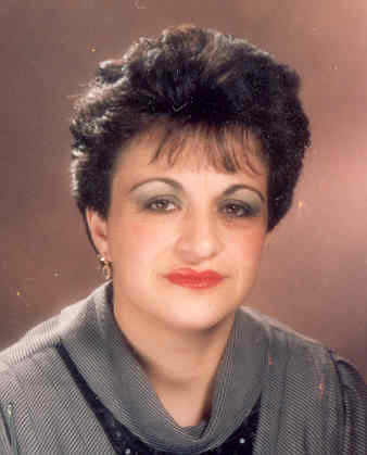 صورة احلام اديب سالم المسنات