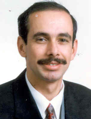 صورة منذر موسى يوسف رزوق
