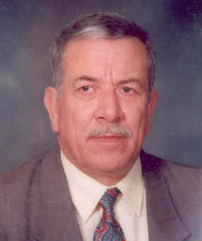 صورة عز الدين احمد بكر ظاظا
