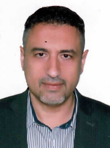 صورة عادل عزام عادل سقف الحيط